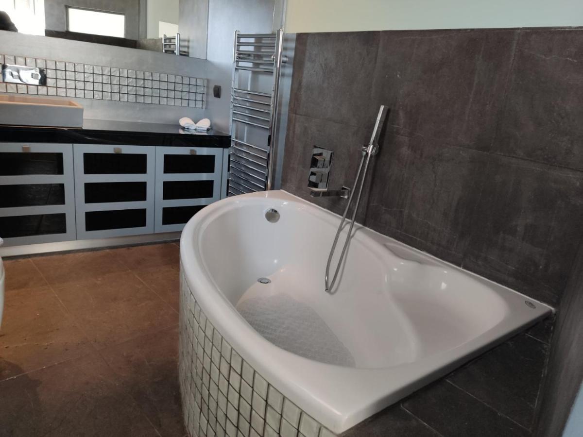 Apartament Luxury Living Athens By Yha Zewnętrze zdjęcie